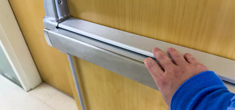 Installing a Push Bar on a Door Pampa